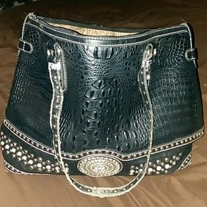 Blazin roxx large 3 compartment purse w/GUN POCKET
